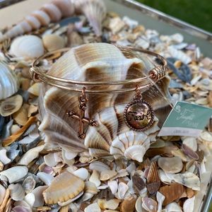 NWT Thoughts to Share bronze tone bracelet with cross/faith